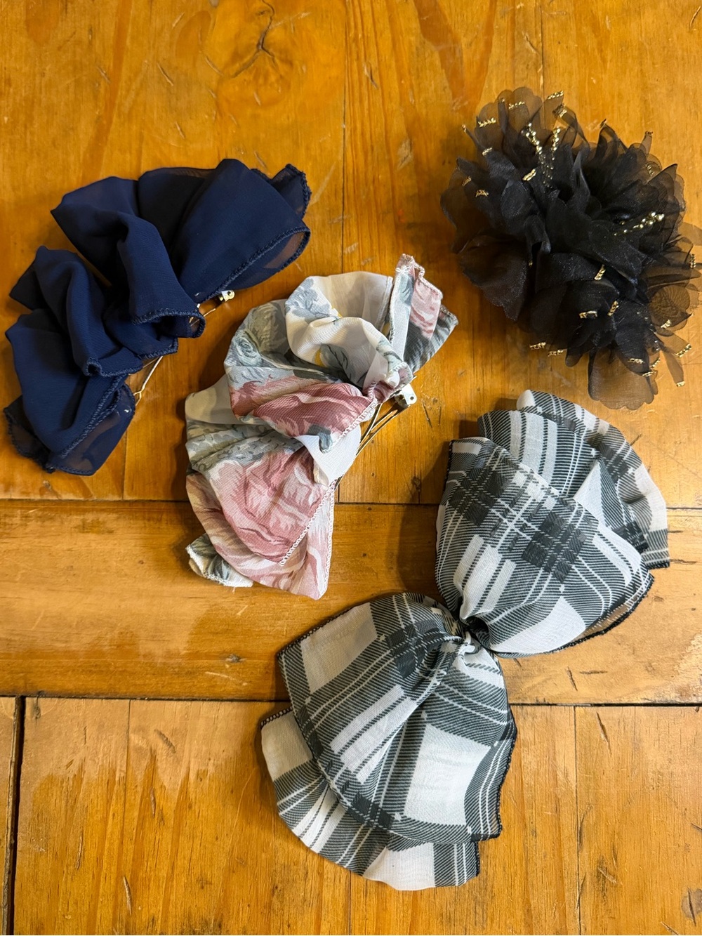Vintage Women’s Hair Barrettes Lot of 4 80s 90s Bows Floral Plaid Organza